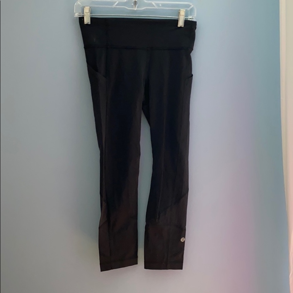 Lululemon size 4 crop leggings